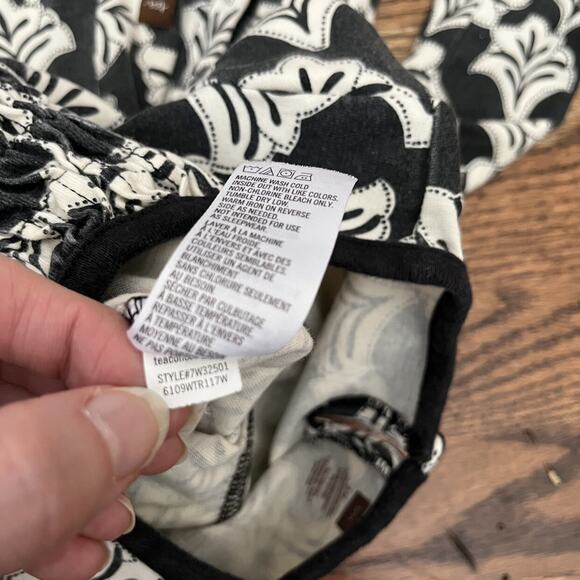 Tea Collection (18|24m) Printed Romper - Picture 7 of 9